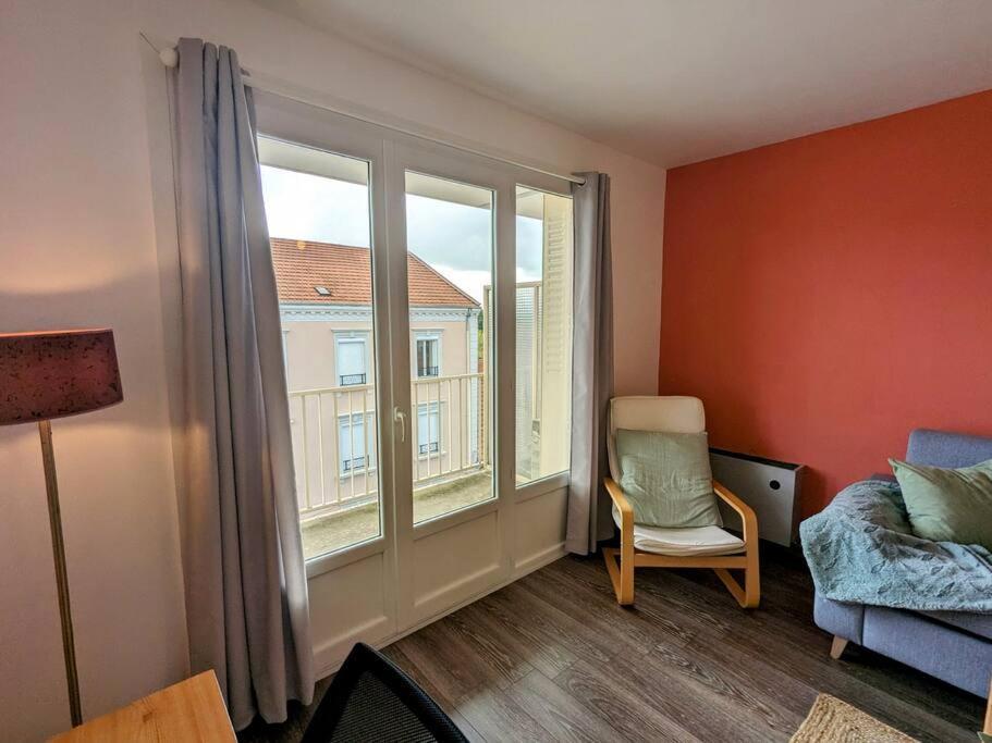 The Place To Be, Parking Gratuit Roanne Exterior foto